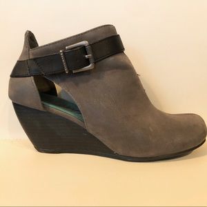 2 inch ankle booties with a zipper on the side